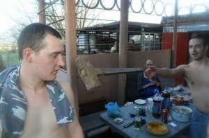 Как лишний вес может испортить лицо