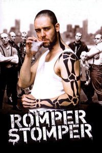 С тем же Расселом Кроу есть отличный старенький фильм "Скины" (Romper Stomper). Рекомендую.