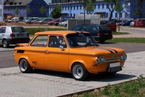 Становиться печально когда понимаешь, что весь Российский автопром это сворованная идея и ничего своего у нас нету(