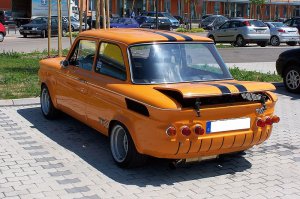 Становиться печально когда понимаешь, что весь Российский автопром это сворованная идея и ничего своего у нас нету(