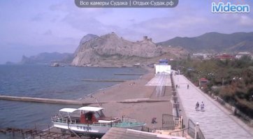 Самозахват земли по-польски: кто успел отхватить лучшее место на пляже