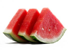 Вчера купили 8-ми киллограмовый арбузик))) Как только увидела пост, сразу отрезала себе кусочек)))