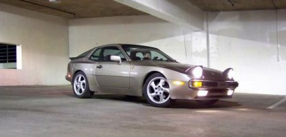 Спасибо вам большое за столь развернутый и интересный ответ! Приятно было почитать.
А для меня самой-самой пока что остается Ferrari 288 GTO. Данный автомобиль я считаю вершиной дизайнерской мысли:
Ну а если из более реального, то VW Corrado и Porsche 944