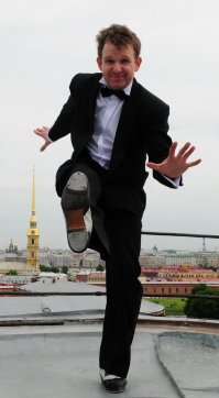 А чечётку сбацать на нём слабо ?