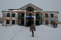 Насчет разрухи в селах не надо так огульно. Разруха там, где руководство ворует деньги

А там, где и ворует и оставляет часть на благоустройство. там разрухи нет