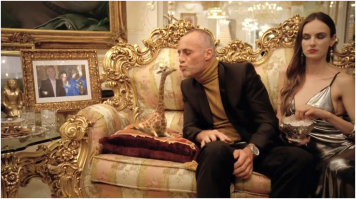 за жирафиков забыли.