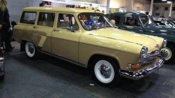 Вот чего достойны такие автомобили,а не рук такого долбодятла