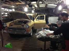 Вот чего достойны такие автомобили,а не рук такого долбодятла