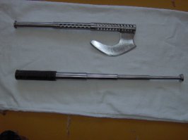 вот такой бы им палкой для селфи, да по макушке, чтобы дурь прошла!