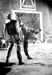 ему везде мерещились гуки...