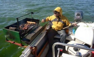 Чета как то уже не до рыбы - шашлык готов!