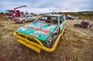 ЭТО может только вперед назад ездить?