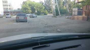 Новосибирск плачет и кусает локтя