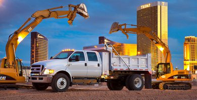 Ахаха, действительно - 152,3 л.с. и 137 л.с. как-то совсем мало для тягача, а у форда 220 в самой слабой версии вплоть до 362. Но грузоподъемность у них одинаковая, вот этот форд до 5т. и вот этот газон тоже 5т.