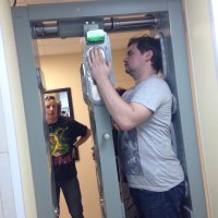 здесь его только узнал)))