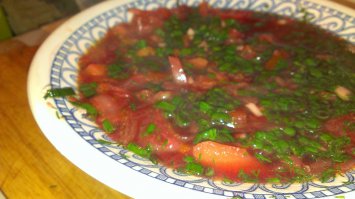 Борщ хорошо,но  солянка сборная мясная ещё вкусней будет.