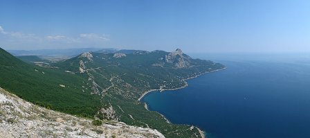 Да....Велика Россия, а отступать некуда...кругом - вечная мерзлота... Значит будем наступать!)))))  Самая южная точка Крыма. Мыс Сарыч.