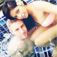 ..Автор ..да нет никакой зависти, сейчас путешествовать - и зарабатывать посредством интернета - НЕТ ПРОБЛЕМ! даже язык не надо знать - только не ленивым надо быть.... деньги даже неважны - что автор и пишет - что нужен лишь билет до Тайланда купить...не хотел я это говорить что мол в моей копилке 27 стран, 75 городов и все такое посетил ...без особых денеговложений ... но что заметил - у чувака красные глаза на всех фотках почти ..и радости не вижу у него..а бывшая стюардесса - видно что, как раз у нее глаза светлые белки, отдохнувшая ...и на фото ее мало..похоже на то что чувак пашет на стюардессу )) шутка..но то что он не отдыхает - а работает - это точно... (( ..ПОТОМУ НУ ЕГО НАФИГ - ТАКОЙ ОТДЫХ!!! Лучше с удочкой посидеть на берегу Байкала или с белокурой девчонкой в Карелии .... ))) вот энто счастье ... и мульёнов не надобно))) ..бо их не заменишь... З.Ы. Автор пишет - что чувак бедный был, я тоже бедный ...только комплексы в виде стюардессы и 192 стран - думаю это не компенсация ..рыбалка на Байкале ... с КРИКОМ - ЭТО ЯЗЬ!!! вот это СейСчастье!! ..если не прав ..эх..минусуйте... минусуйте...