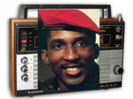 Президент на фоне приемника.