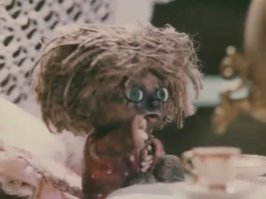 Этот парикмахер стрижёт детей бесплатно. Но при одном условии