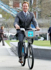 Ну если из ретро, то Арни можно вспомнить, хотя он и сейчас гоняет