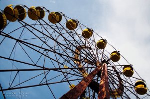 Добрый пассажир сводил таксиста в парк развлечений