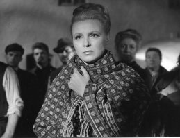 Замечательная была актрисса!