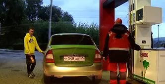 шланг через машину?