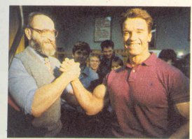 Юрий Петрович Власов— советский тяжелоатлет, олимпийский чемпион 1960 года, писатель, политик и даже кандидат в президенты страны. Кумир Арнольда Шварценеггера. Вот где ум и сила сочетаются!