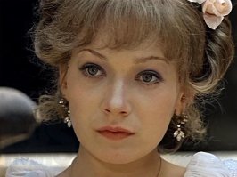 Марта, жена барона.