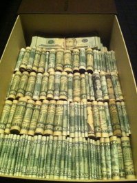 "Не жили хорошо, ну и начинать не стоит" – шутки о курсе валют