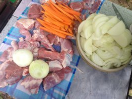 А баранина, даже просто, с луком и морковью в казане - объедение