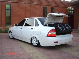 теперь б..дь во всех "приорах" страны эта х...йня будет орать