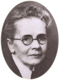 Джулия Морган, первая женщина, получившая лицензию архитектора.