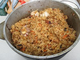 А это мой плов. Предпочитаю готовить из баранины.