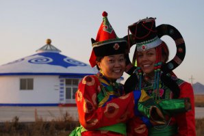 а что там делает Анна Хилькевич?