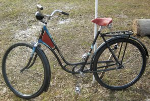 а вот кому - продается.