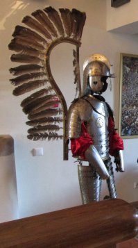 Странное обмундирование