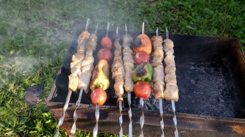 Коньяк – спрятал – дети рядом :)