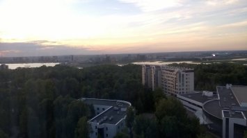 Казань.
1. Из номера отеля Корстон.
2,3. Вид из Кремля от Благовещенского собора
(Качество - телефон)