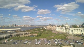 Казань.
1. Из номера отеля Корстон.
2,3. Вид из Кремля от Благовещенского собора
(Качество - телефон)