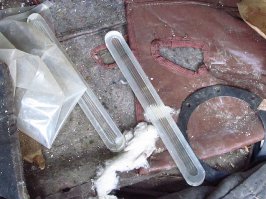 А ссылочку на первоисточник можно? В качестве премии — патент на машину времени и вот такая штуковина, как на обоих фото.