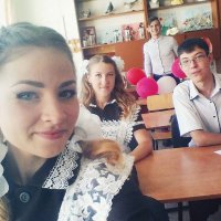 собственно как всегда, девушки уже выглядят взросло и красиво, пацаны в этом возрасте как всегда мелкие обаплы..)))) зато потом все наоборот. Когда вижу своих одноклассниц одношкольниц однокурсниц по которым когда то сходил с ума просто ахереваю, превратились в каких то теток великовозрастных, хотя некоторым и 30 нет.....