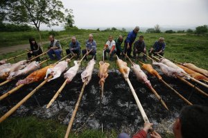 Пусть с ними потягаются...