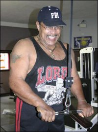 Отец и сын. Рокки Джонсон и Дуэйн Джонсон