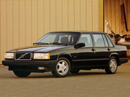 На Volvo-740 смахивает.
