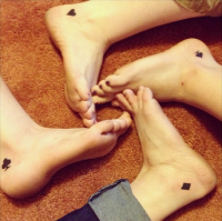 18 невероятно крутых татуировок родных братьев и сестер