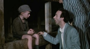 Не Голливуд, но отличный папка!  Гвидо из "Жизнь прекрасна"!