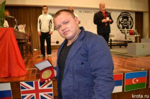 А как же Анна Тураева? Ее забыли! Полька, конечно, молодец, но наша силачка еще более необычна. Да-да, на фото женщина!