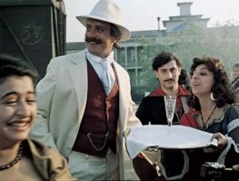 Сергей Сергеевич Паратов, потомственный дворянин и владелец судоходной компании фильм жестокий романс по мотивам ;бесприданницы;Островского